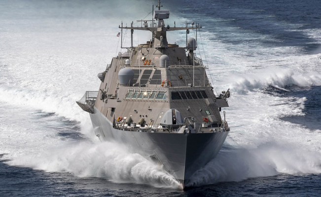 Mujer se declara culpable de vender secretos navales de EU