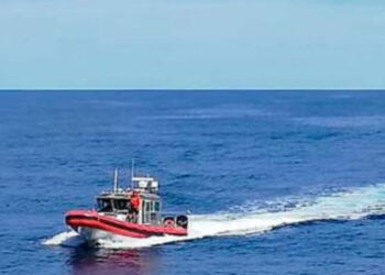 SEMAR rescata a 8 náufragos de nacionalidad cubana en Yucatán