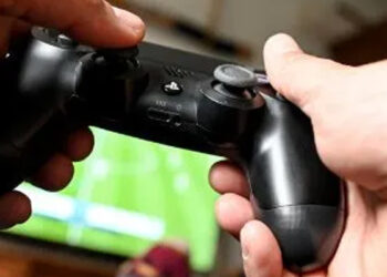 Sin corazón: papás jóvenes dejan morir de hambre a su bebé por jugar videojuegos