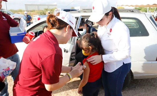 Destaca Nuevo Laredo en aplicación de vacuna anticovid en México