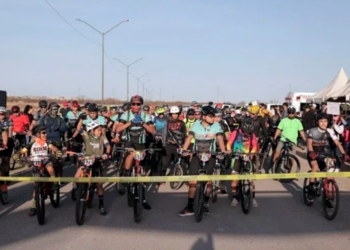 Participan neolaredenses en Maratón Internacional ‘Puerta de las Américas’