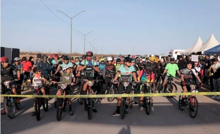 Participan neolaredenses en Maratón Internacional ‘Puerta de las Américas’