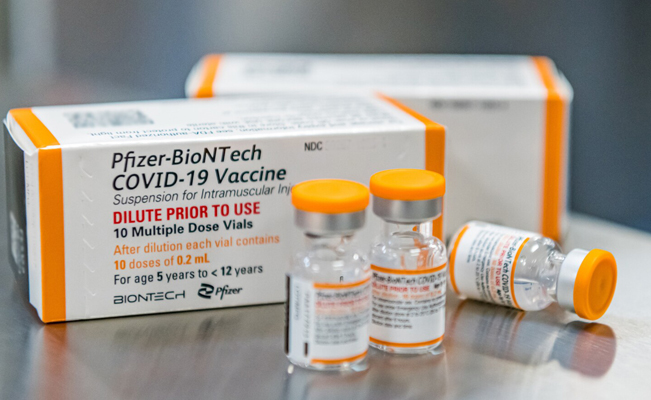 México está negociando con Pfizer la compra de vacunas vs COVID para niños