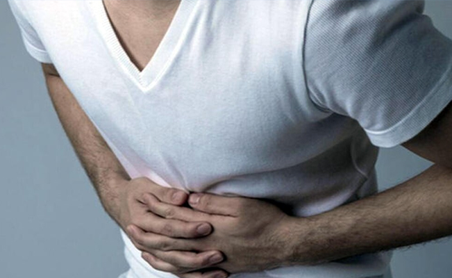 Fue al doctor por un dolor de abdomen y tenía 233 objetos en su estómago