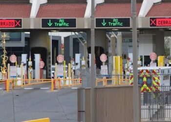 Carril para fronterizo debe ser respetado: Secretaria de Ayuntamiento de NLD