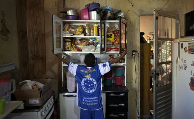 “No hay nada de comer en mi casa”: pequeñito llama a la policía por hambre
