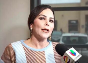Invita Alcaldesa de NLD a disfrutar de espectáculos navideños y del encendido del pino