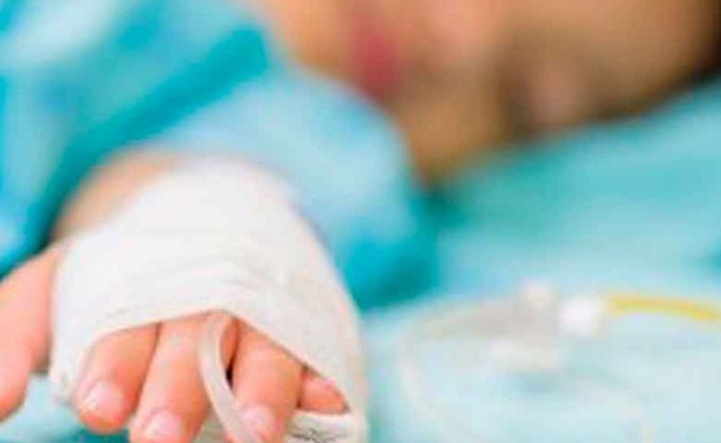 Gana millonaria demanda niña que fue amputada de sus extremidades por error