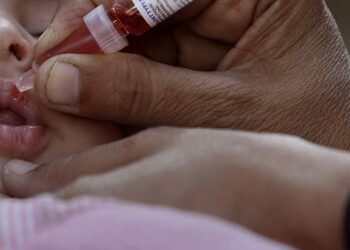 En Pakistán, enviarían a la cárcel a padres que no vacunen a sus hijos contra la polio